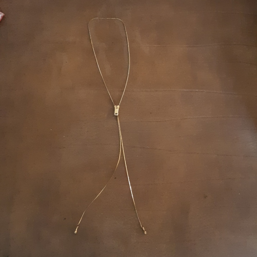 Love this adjustable zipper gold zipper necklace